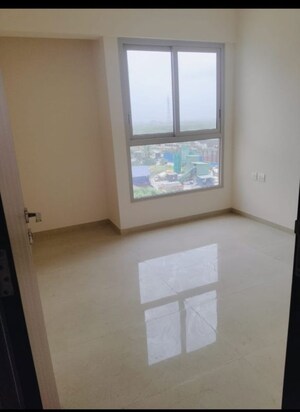 Room in 2 BHK Apartment at Piramal Vaikunth Vijit, Balkum Pada – for Sale