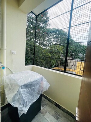 Team Area in 1 BHK Apartment at Indiranagar – for Rent