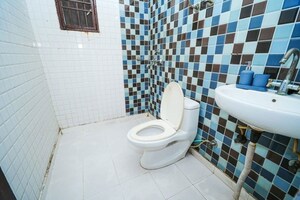 Bathroom in 2.5 BHK Apartment at Divyansh Flora, Sector 16c Greater Noida – for Sale