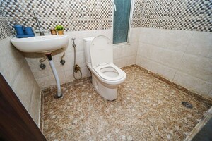 Bathroom in 2.5 BHK Apartment at Divyansh Flora, Sector 16c Greater Noida – for Sale