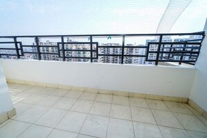 Balcony in 2.5 BHK Apartment at Divyansh Flora, Sector 16c Greater Noida – for Sale