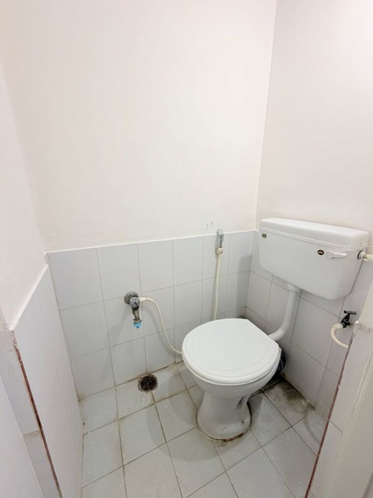 Bathroom, indiranagar 2 Bedroom 900 Sq.Ft. Builder Floor In Indiranagar Bangalore 10592586
