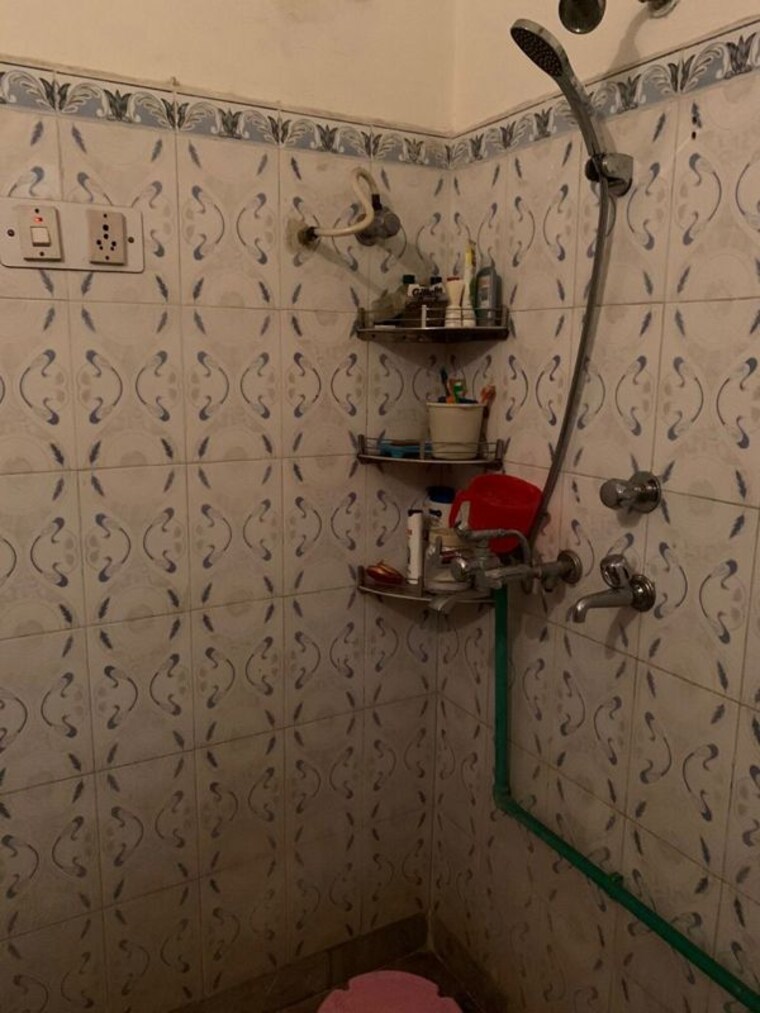 Bathroom, dhakoli 5 Bedroom 1350 Sq.Ft. Independent House In Dhakoli Zirakpur 10617847