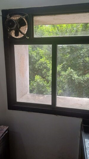 Room in 3 BHK Apartment at Magarpatta City Cosmos, Magarpatta Road – for Rent