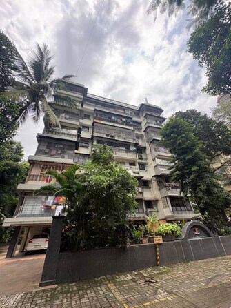 1 BHK + Basement Apartment For Rent in Rajkamal Heights in Parel, Mumbai