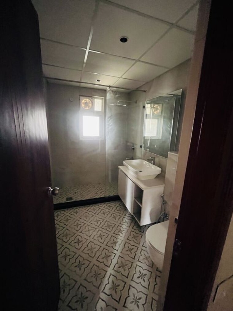 Bathroom, sector 23 2 Bedroom 1550 Sq.Ft. Builder Floor In Sector 23 Gurgaon 10617869