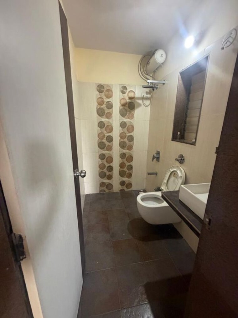 Bathroom, prakruti-pearl 2 Bedroom 950 Sq.Ft. Apartment In Ghodbunder Road Thane 10617874