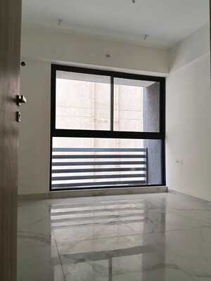 Room in 2 BHK Apartment at Prescon Midtown Bay, Mahim West – for Rent