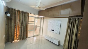 Room in 2 BHK Builder Floor at Palam Vihar Residents Association, Palam Vihar – for Rent