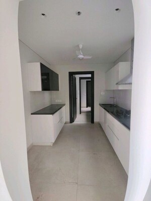 Room in 4 BHK Apartment at Panchshil Towers, Kharadi – for Rent