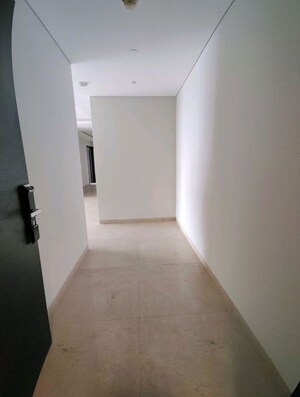 Room in 4 BHK Apartment at Panchshil Towers, Kharadi – for Rent