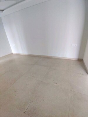 Room in 4 BHK Apartment at Panchshil Towers, Kharadi – for Rent