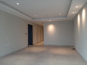 Room in 4 BHK Apartment at Panchshil Towers, Kharadi – for Rent