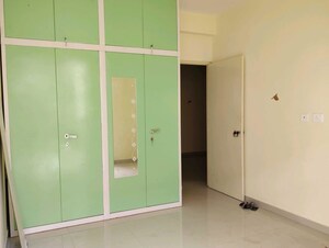 Room in 2 BHK Builder Floor at Sector 23 – for Rent