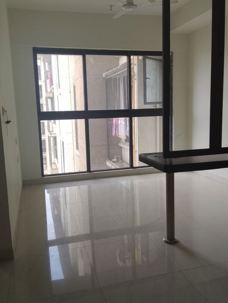 Room, lodha-crown-quality-homes 1 Bedroom 320 Sq.Ft. Apartment In Majiwada Thane 10617908
