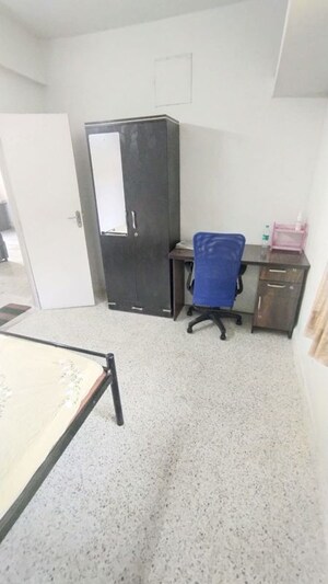 Team Area in 2 BHK Apartment at Magarpatta Grevillea, Hadapsar – for Rent