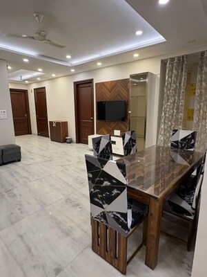 Team Area in 4 BHK Builder Floor at Maya Homes, Indrapuram – for Rent