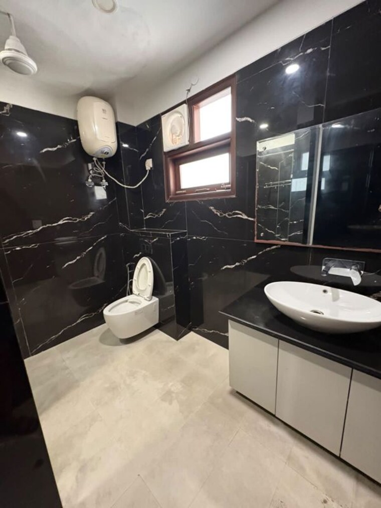 Team Area, maya-homes 4 Bedroom 2700 Sq.Ft. Builder Floor In Indrapuram Ghaziabad 10617950