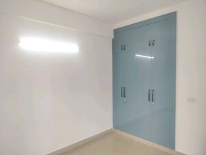 Room in 2 BHK Builder Floor at Sector 21 – for Rent