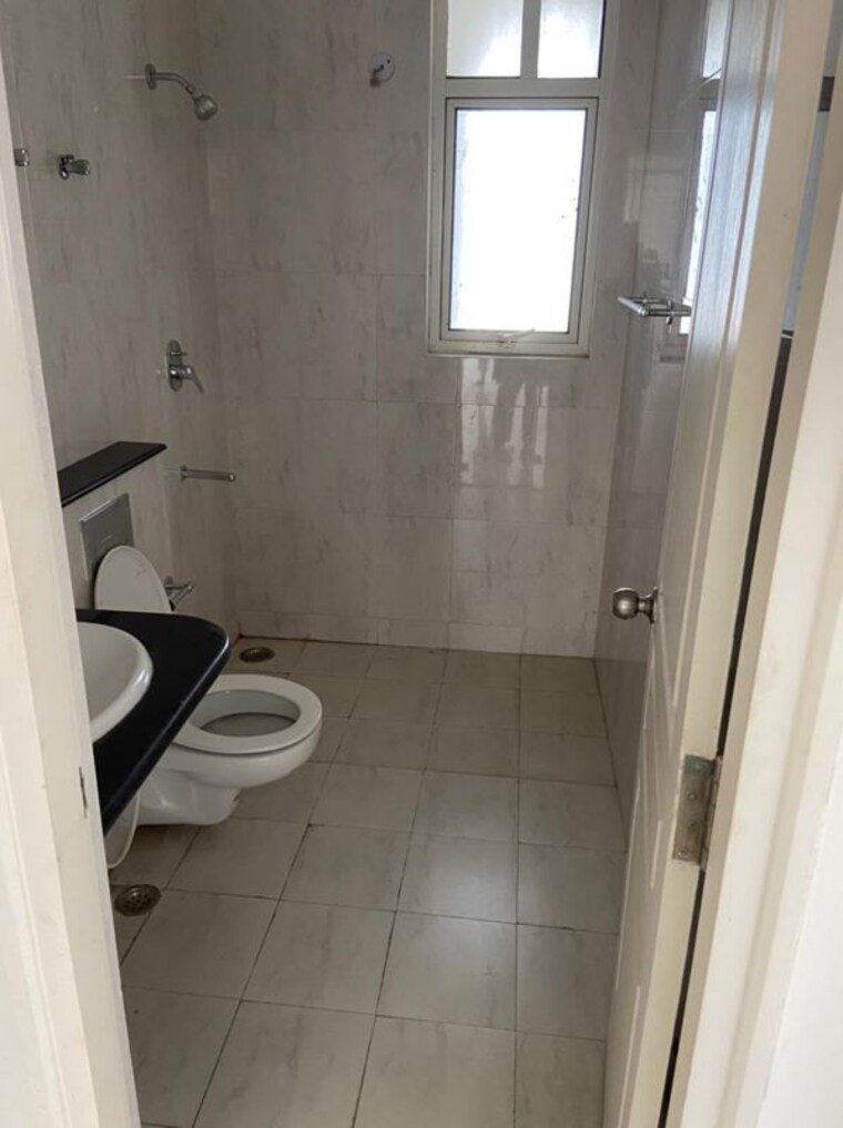 Bathroom, godrej-summit 3.5 Bedroom 1816 Sq.Ft. Apartment In Sector 104 Gurgaon 10617978