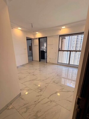 Room in 2 BHK Apartment at Raymond Ten X Habitat, Pokhran Road No Two – for Rent