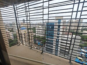 2 BHK Apartment For Sale in Malad Apartment, Malad West