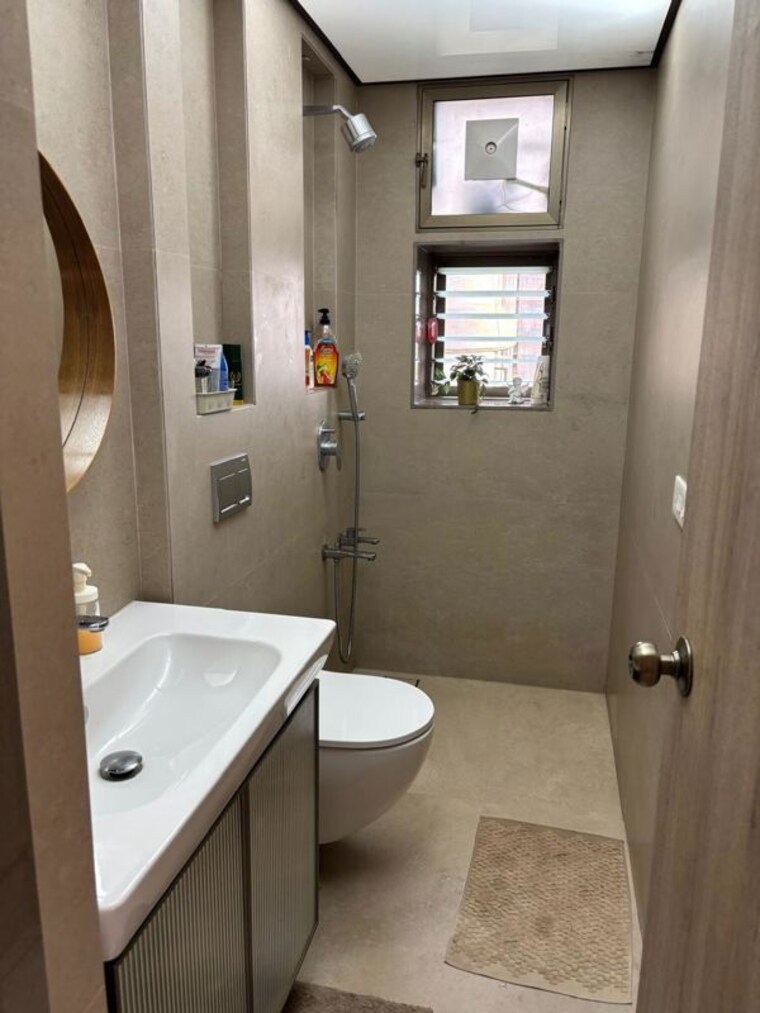 Bathroom, juhu 2 Bedroom 820 Sq.Ft. Apartment In Juhu Mumbai 10617985