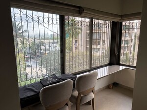 Room in 2 BHK Apartment at Juhu – for Sale