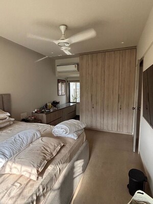 Bedroom in 2 BHK Apartment at Juhu – for Sale