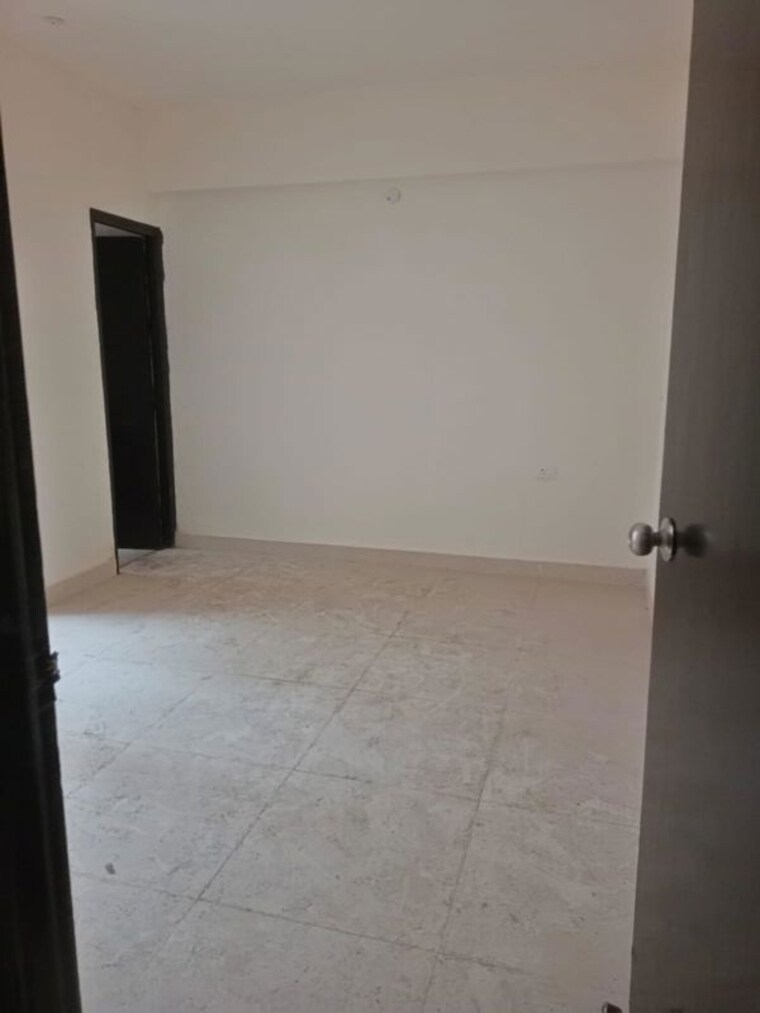Room, sector 23 2 Bedroom 1250 Sq.Ft. Builder Floor In Sector 23 Gurgaon 10617998