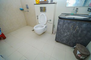 Bathroom in 3.5 BHK Apartment at Bestech Park View Sanskruti, Sector 92 – for Sale