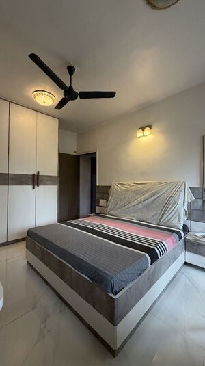 Bedroom in 3 BHK Apartment at Usha Kunj Apartment, Juhu – for Rent