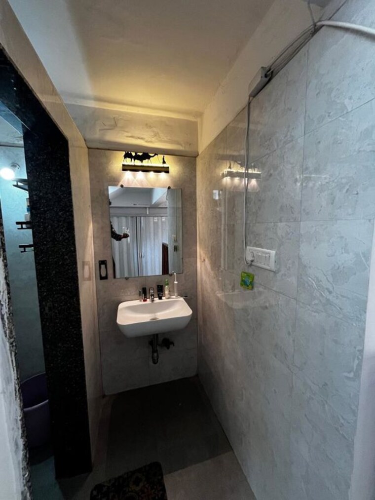 Bathroom, sector 16 kopar khairane Pg For Boys In Sector 16 Kopar Khairane 10618020
