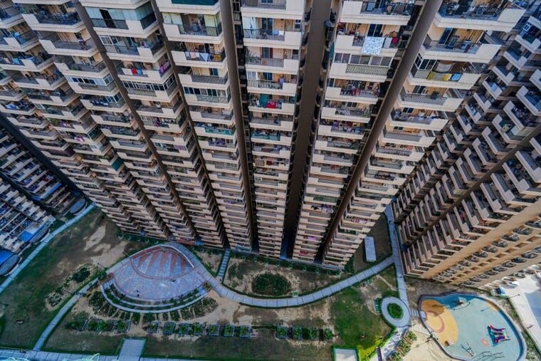 Exterior View, gaur-city-2-14th-avenue 2 Bedroom 985 Sq.Ft. Apartment In Sector 16c Greater Noida Greater Noida 10618024