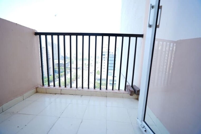 Balcony, galaxy-north-avenue-ll 3 Bedroom 1410 Sq.Ft. Apartment In Gaur City 2 Greater Noida 10618043