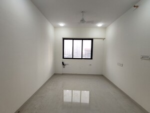 Room in 1 BHK Apartment at Sai Siddhi Apartment, Prabhadevi – for Rent