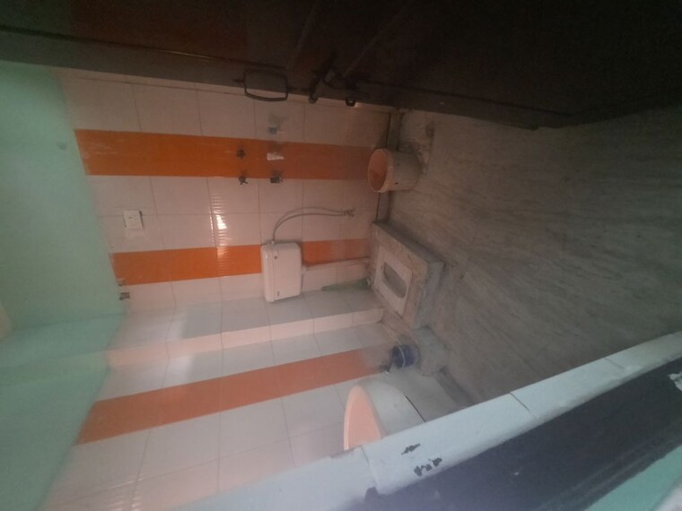 Bathroom, phi iii greater noida 2 Bedroom 600 Sq.Ft. Builder Floor In Phi Iii Greater Noida Greater Noida 10618054