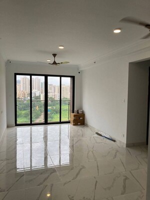 Room in 2 BHK Apartment at Risland The Icon, Dhokali – for Rent