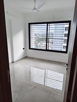 Room in 2 BHK Apartment at Unique Youtopia, Kharadi – for Rent