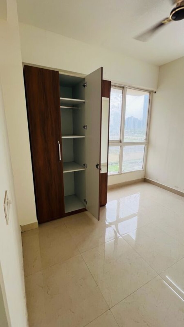 Room, signature-global-prime 2 Bedroom 800 Sq.Ft. Apartment In Sector 63a Gurgaon 10618106