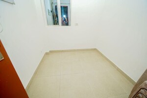 Room in 2.5 BHK Apartment at Gaur City 2 - 16th Avenue, Sector 16c Greater Noida – for Sale