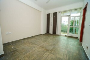 Room in 2.5 BHK Apartment at Gaur City 2 - 16th Avenue, Sector 16c Greater Noida – for Sale