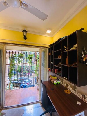 Bedroom in 3 BHK Apartment at Regency Towers, Kavesar – for Rent