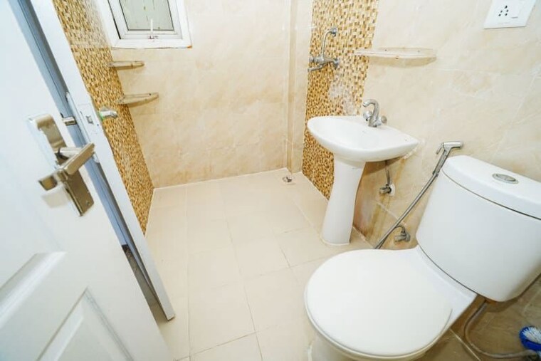 Bathroom, trident-embassy 3 Bedroom 1309 Sq.Ft. Apartment In Sector 1 Greater Noida Greater Noida 10618127