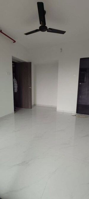 Room in 2 BHK Apartment at Anant Metropolis Insignia Towers, Kasarvadavali – for Rent