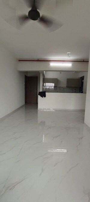 Room in 2 BHK Apartment at Anant Metropolis Insignia Towers, Kasarvadavali – for Rent