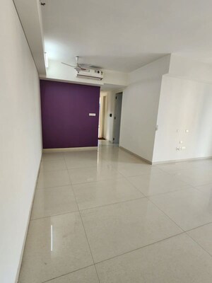 Room in 3 BHK Apartment at Rustomjee Seasons, Bandra East – for Rent