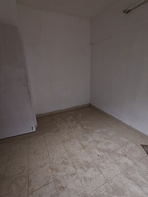 Room in 1 BHK Apartment at Nabard Nagar, Kandivali East – for Rent