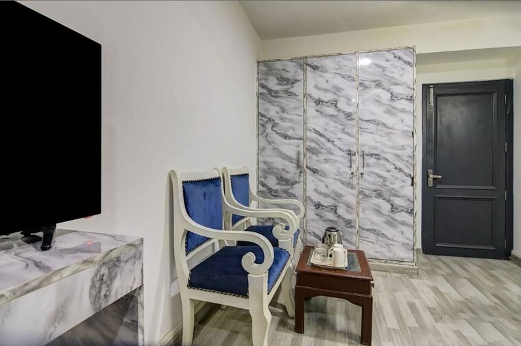 undefined, sainik farm 3 Bedroom 2700 Sq.Ft. Independent House In Sainik Farm Delhi 10618144