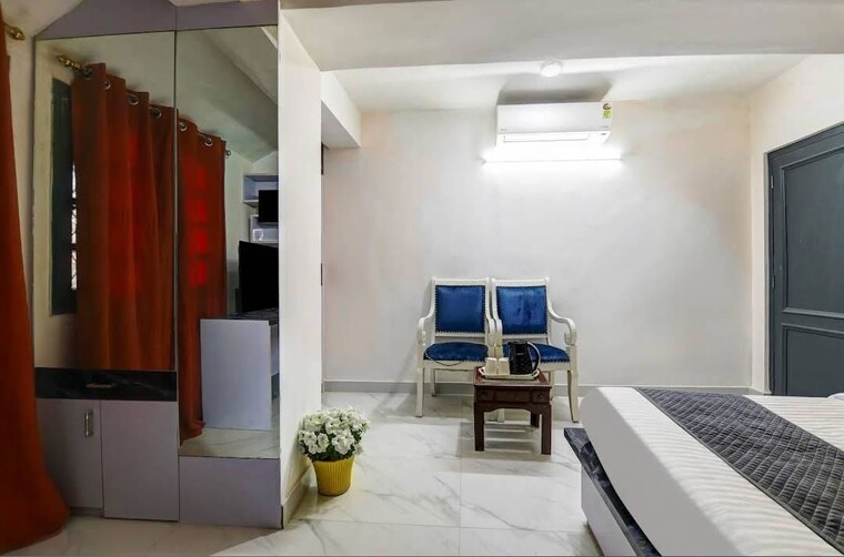 Living Room, sainik farm 3 Bedroom 2700 Sq.Ft. Independent House In Sainik Farm Delhi 10618144